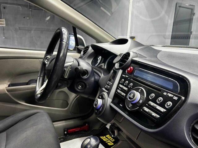 Серый Хонда Инсайт, объемом двигателя 1.4 л и пробегом 222 тыс. км за 7800 $, фото 21 на Automoto.ua