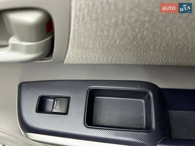 Серый Хонда Инсайт, объемом двигателя 1.34 л и пробегом 222 тыс. км за 7800 $, фото 18 на Automoto.ua