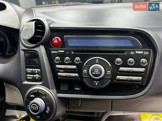 Серый Хонда Инсайт, объемом двигателя 1.34 л и пробегом 222 тыс. км за 7800 $, фото 22 на Automoto.ua