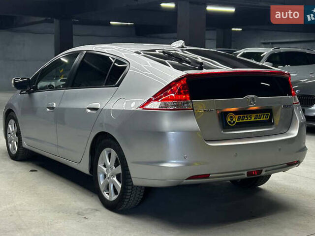 Серый Хонда Инсайт, объемом двигателя 1.34 л и пробегом 222 тыс. км за 7800 $, фото 3 на Automoto.ua