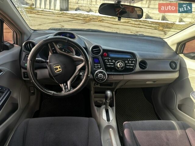 Серый Хонда Инсайт, объемом двигателя 1.3 л и пробегом 296 тыс. км за 4700 $, фото 6 на Automoto.ua