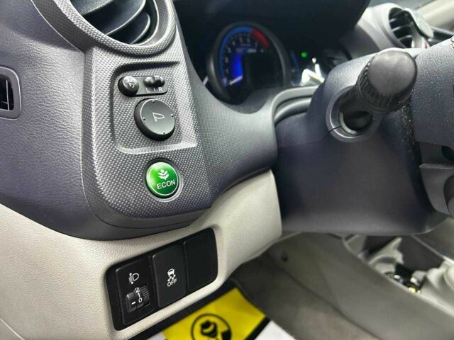 Серый Хонда Инсайт, объемом двигателя 1.4 л и пробегом 222 тыс. км за 7800 $, фото 8 на Automoto.ua