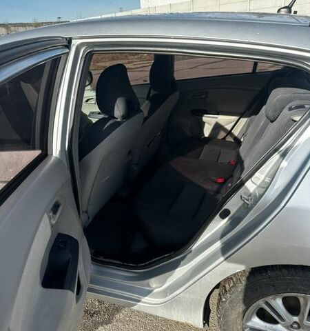 Серый Хонда Инсайт, объемом двигателя 1.3 л и пробегом 296 тыс. км за 4700 $, фото 8 на Automoto.ua