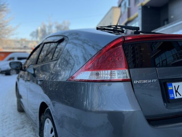 Серый Хонда Инсайт, объемом двигателя 1.3 л и пробегом 288 тыс. км за 6550 $, фото 3 на Automoto.ua