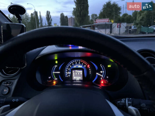 Серый Хонда Инсайт, объемом двигателя 1.3 л и пробегом 300 тыс. км за 6100 $, фото 15 на Automoto.ua