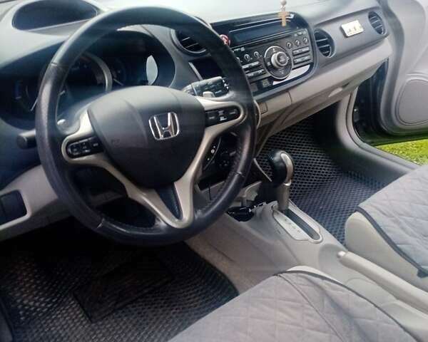 Серый Хонда Инсайт, объемом двигателя 1.34 л и пробегом 228 тыс. км за 8000 $, фото 9 на Automoto.ua