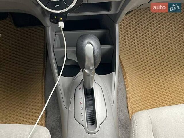 Сірий Хонда Інсайт, об'ємом двигуна 1.4 л та пробігом 289 тис. км за 6700 $, фото 20 на Automoto.ua