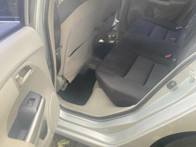 Сірий Хонда Інсайт, об'ємом двигуна 1.3 л та пробігом 235 тис. км за 6200 $, фото 2 на Automoto.ua