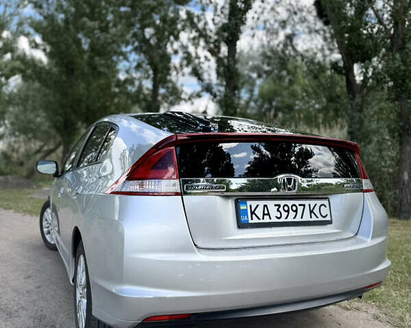Серый Хонда Инсайт, объемом двигателя 1.3 л и пробегом 300 тыс. км за 6100 $, фото 11 на Automoto.ua