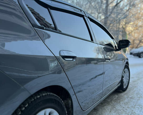 Сірий Хонда Інсайт, об'ємом двигуна 1.34 л та пробігом 288 тис. км за 6900 $, фото 3 на Automoto.ua