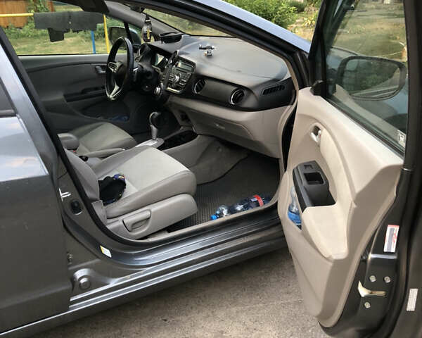 Серый Хонда Инсайт, объемом двигателя 1.34 л и пробегом 230 тыс. км за 7900 $, фото 8 на Automoto.ua