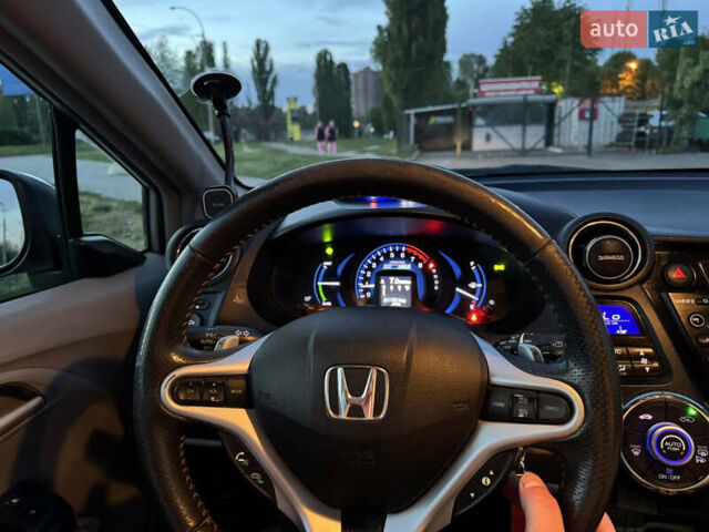 Сірий Хонда Інсайт, об'ємом двигуна 1.3 л та пробігом 300 тис. км за 6100 $, фото 11 на Automoto.ua