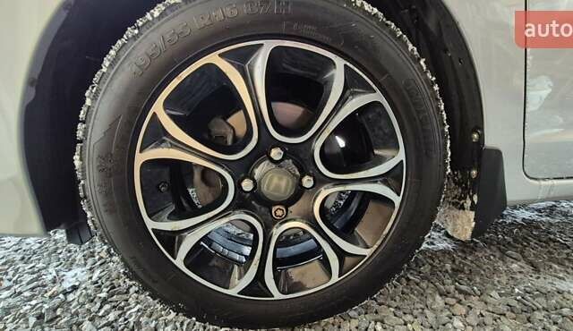 Сірий Хонда Інсайт, об'ємом двигуна 1.34 л та пробігом 276 тис. км за 8500 $, фото 6 на Automoto.ua