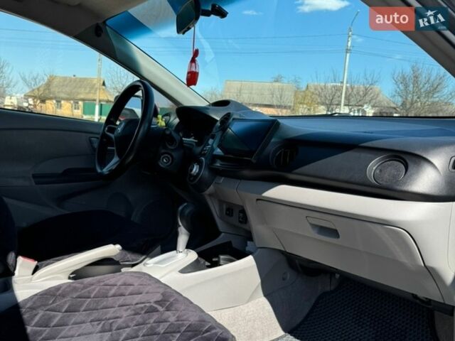 Сірий Хонда Інсайт, об'ємом двигуна 1.34 л та пробігом 168 тис. км за 7900 $, фото 28 на Automoto.ua