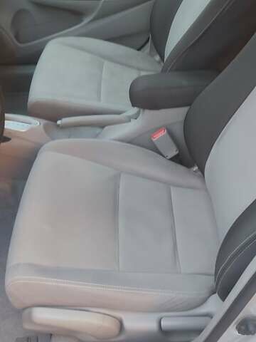 Сірий Хонда Інсайт, об'ємом двигуна 1.34 л та пробігом 85 тис. км за 11500 $, фото 9 на Automoto.ua