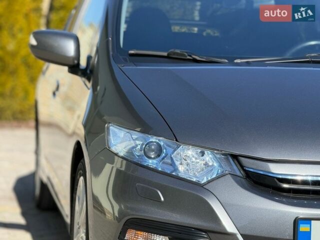 Серый Хонда Инсайт, объемом двигателя 1.3 л и пробегом 177 тыс. км за 10000 $, фото 37 на Automoto.ua