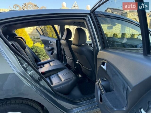 Серый Хонда Инсайт, объемом двигателя 1.3 л и пробегом 177 тыс. км за 10000 $, фото 87 на Automoto.ua