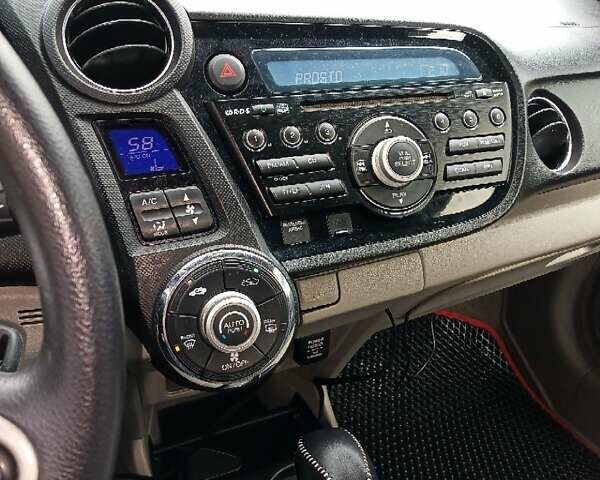 Хонда Инсайт 2014 в Киеве на Automoto.ua Серый Хонда Инсайт, объемом двигателя 1.34 л и пробегом 232 тыс. км за 8499 $, фото 7 на Automoto.ua