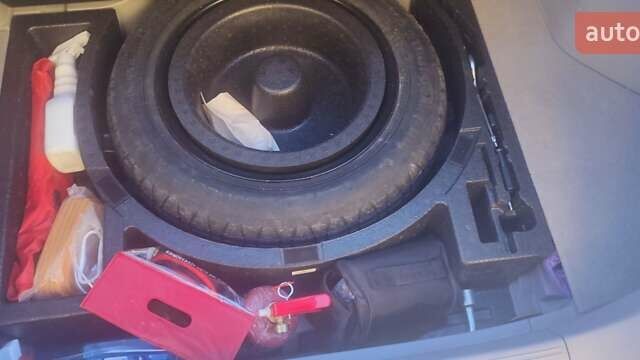 Сірий Хонда Інсайт, об'ємом двигуна 1.34 л та пробігом 85 тис. км за 11500 $, фото 19 на Automoto.ua