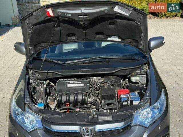 Серый Хонда Инсайт, объемом двигателя 1.3 л и пробегом 177 тыс. км за 10000 $, фото 99 на Automoto.ua