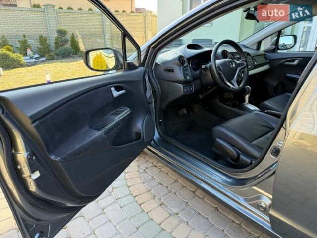 Серый Хонда Инсайт, объемом двигателя 1.3 л и пробегом 177 тыс. км за 10000 $, фото 54 на Automoto.ua