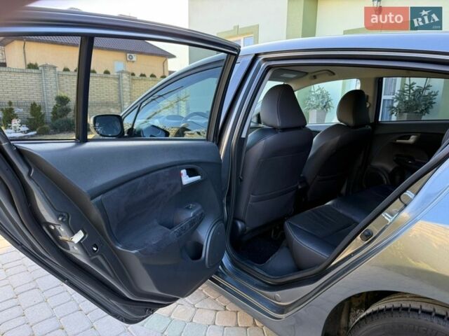 Серый Хонда Инсайт, объемом двигателя 1.3 л и пробегом 177 тыс. км за 10000 $, фото 89 на Automoto.ua