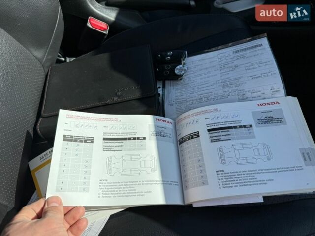 Серый Хонда Инсайт, объемом двигателя 1.3 л и пробегом 177 тыс. км за 10000 $, фото 107 на Automoto.ua