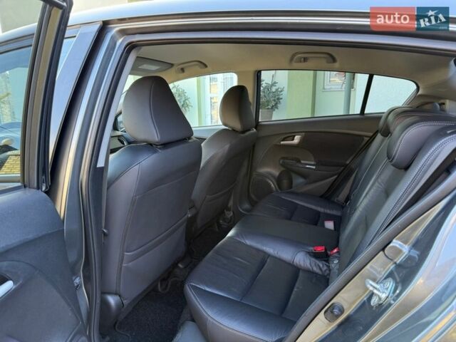 Серый Хонда Инсайт, объемом двигателя 1.3 л и пробегом 177 тыс. км за 10000 $, фото 91 на Automoto.ua