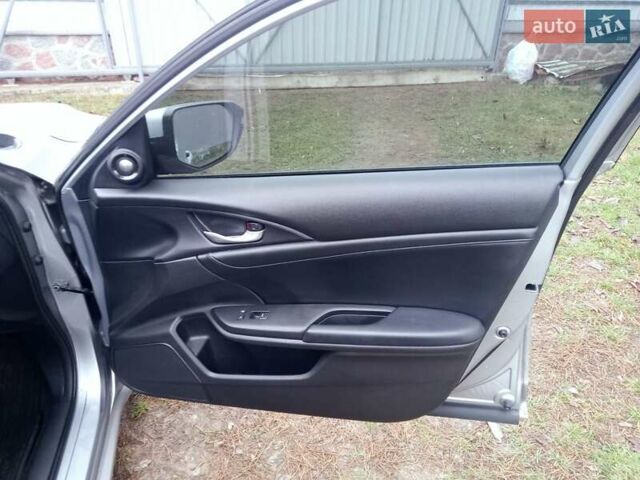 Сірий Хонда Інсайт, об'ємом двигуна 1.5 л та пробігом 79 тис. км за 18600 $, фото 9 на Automoto.ua