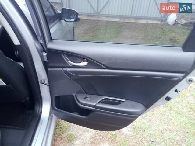 Сірий Хонда Інсайт, об'ємом двигуна 1.5 л та пробігом 79 тис. км за 18600 $, фото 11 на Automoto.ua