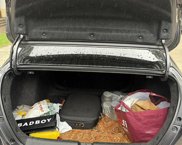 Сірий Хонда Інсайт, об'ємом двигуна 1.5 л та пробігом 135 тис. км за 20900 $, фото 9 на Automoto.ua