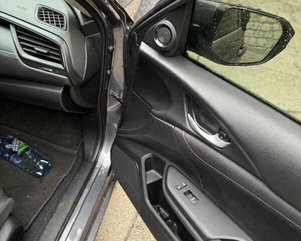 Сірий Хонда Інсайт, об'ємом двигуна 1.5 л та пробігом 135 тис. км за 20900 $, фото 13 на Automoto.ua