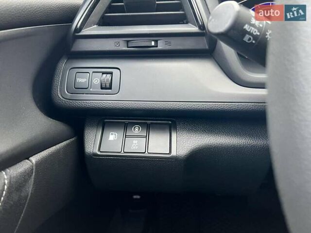 Серый Хонда Инсайт, объемом двигателя 1.5 л и пробегом 90 тыс. км за 20990 $, фото 12 на Automoto.ua