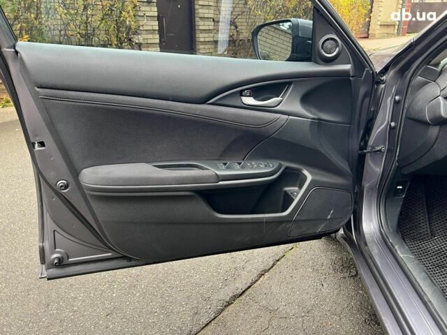 Серый Хонда Инсайт, объемом двигателя 1.5 л и пробегом 90 тыс. км за 20990 $, фото 9 на Automoto.ua