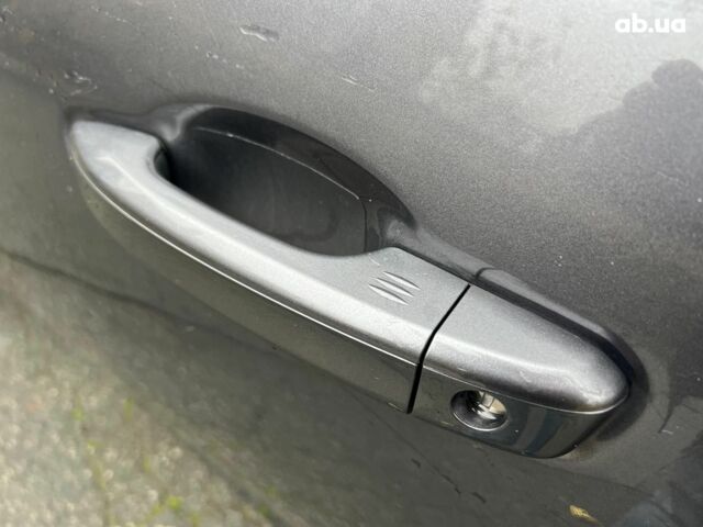 Серый Хонда Инсайт, объемом двигателя 1.5 л и пробегом 90 тыс. км за 20990 $, фото 8 на Automoto.ua