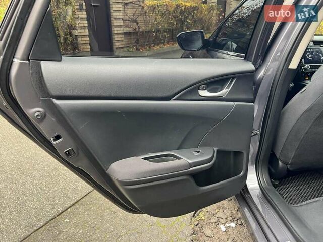 Серый Хонда Инсайт, объемом двигателя 1.5 л и пробегом 90 тыс. км за 20990 $, фото 21 на Automoto.ua