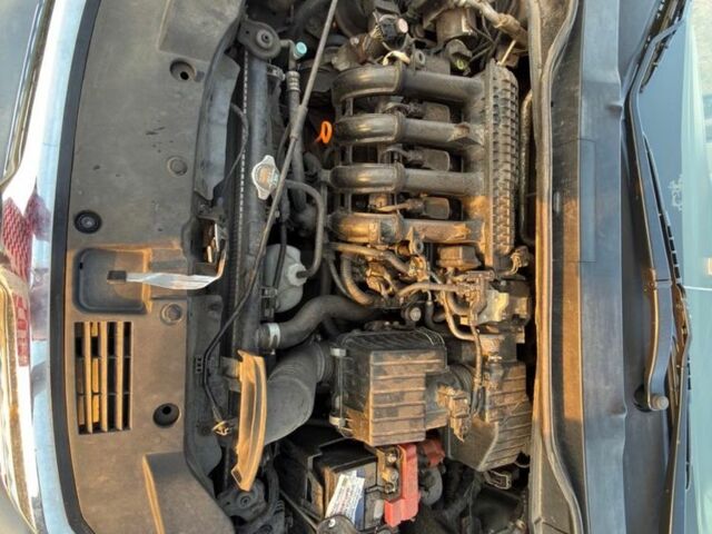 Серый Хонда Инсайт, объемом двигателя 1.3 л и пробегом 243 тыс. км за 7900 $, фото 14 на Automoto.ua