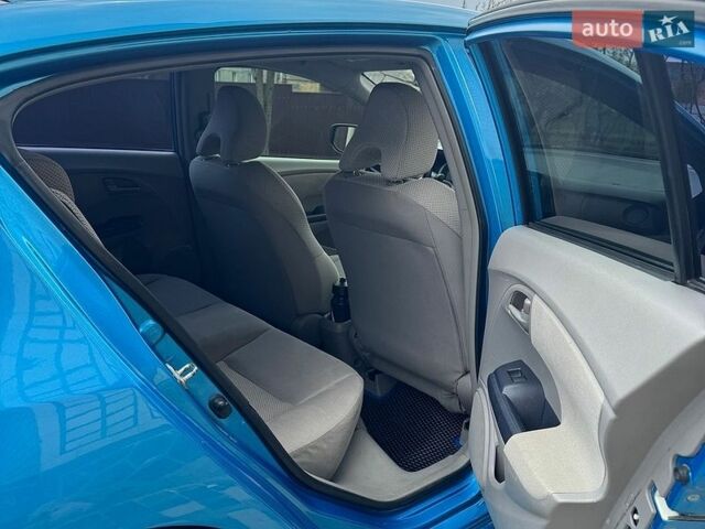 Синий Хонда Инсайт, объемом двигателя 1.34 л и пробегом 203 тыс. км за 6900 $, фото 6 на Automoto.ua