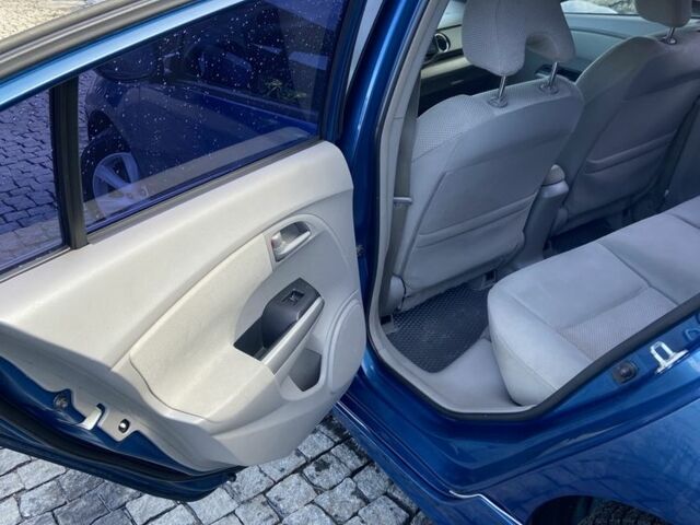 Синий Хонда Инсайт, объемом двигателя 1.3 л и пробегом 309 тыс. км за 7200 $, фото 7 на Automoto.ua