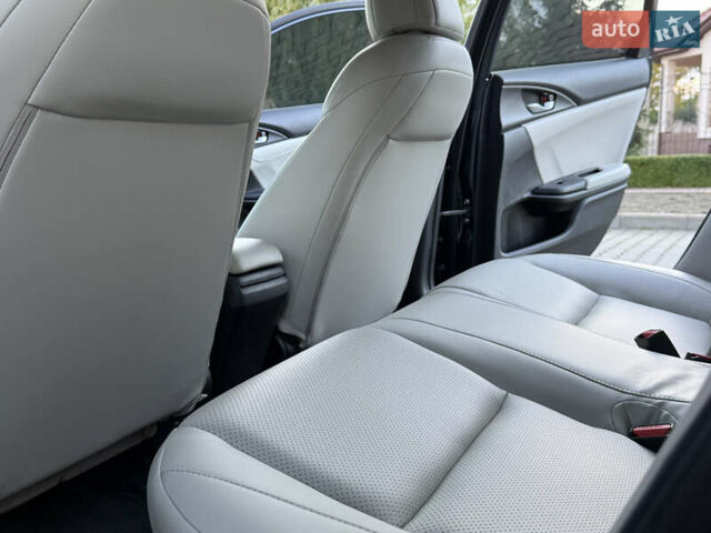 Синий Хонда Инсайт, объемом двигателя 1.5 л и пробегом 122 тыс. км за 15999 $, фото 82 на Automoto.ua