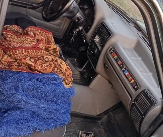 Синий Хонда Инсайт, объемом двигателя 1.5 л и пробегом 102 тыс. км за 9027 $, фото 2 на Automoto.ua