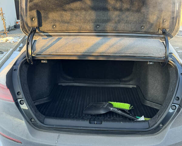 Синий Хонда Инсайт, объемом двигателя 1.5 л и пробегом 75 тыс. км за 17900 $, фото 12 на Automoto.ua