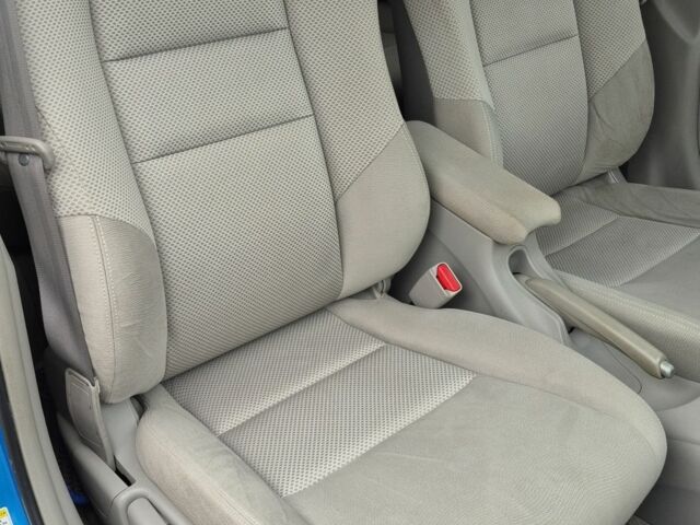 Синий Хонда Инсайт, объемом двигателя 1.3 л и пробегом 130 тыс. км за 6950 $, фото 15 на Automoto.ua