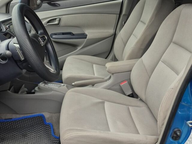 Синий Хонда Инсайт, объемом двигателя 1.3 л и пробегом 130 тыс. км за 6950 $, фото 9 на Automoto.ua