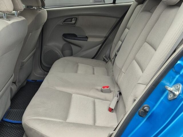 Синий Хонда Инсайт, объемом двигателя 1.3 л и пробегом 130 тыс. км за 6950 $, фото 11 на Automoto.ua