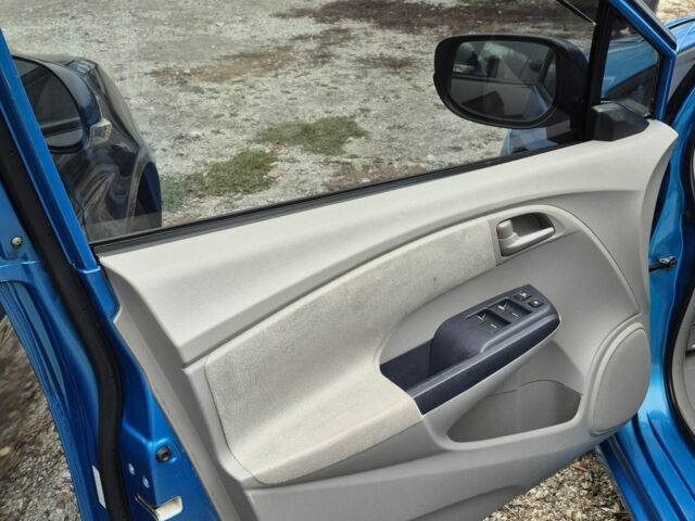 Синий Хонда Инсайт, объемом двигателя 1.3 л и пробегом 130 тыс. км за 6950 $, фото 7 на Automoto.ua