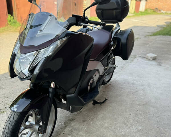 Черный Хонда Integra 700, объемом двигателя 0.7 л и пробегом 35 тыс. км за 6100 $, фото 5 на Automoto.ua