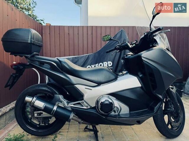 Серый Хонда Integra 750, объемом двигателя 0 л и пробегом 53 тыс. км за 6300 $, фото 5 на Automoto.ua