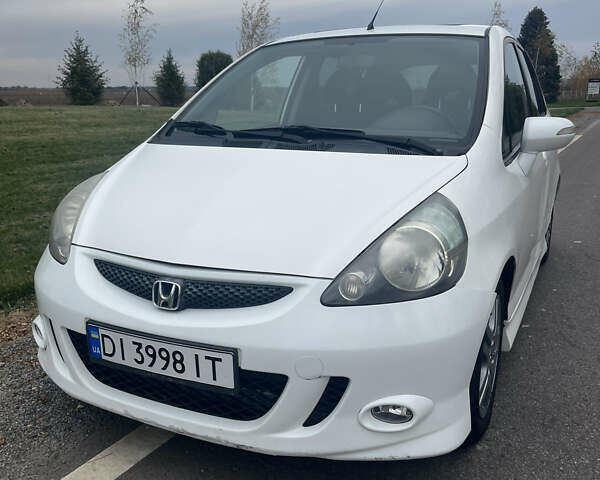 Белый Хонда Джаз, объемом двигателя 1.4 л и пробегом 133 тыс. км за 5700 $, фото 8 на Automoto.ua