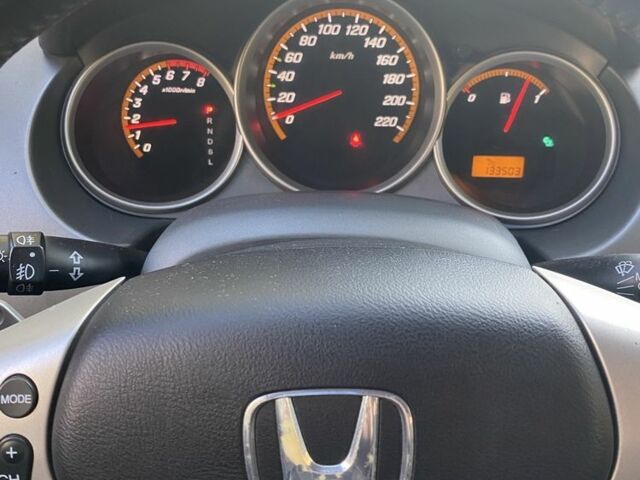 Белый Хонда Джаз, объемом двигателя 1.3 л и пробегом 133 тыс. км за 5700 $, фото 5 на Automoto.ua